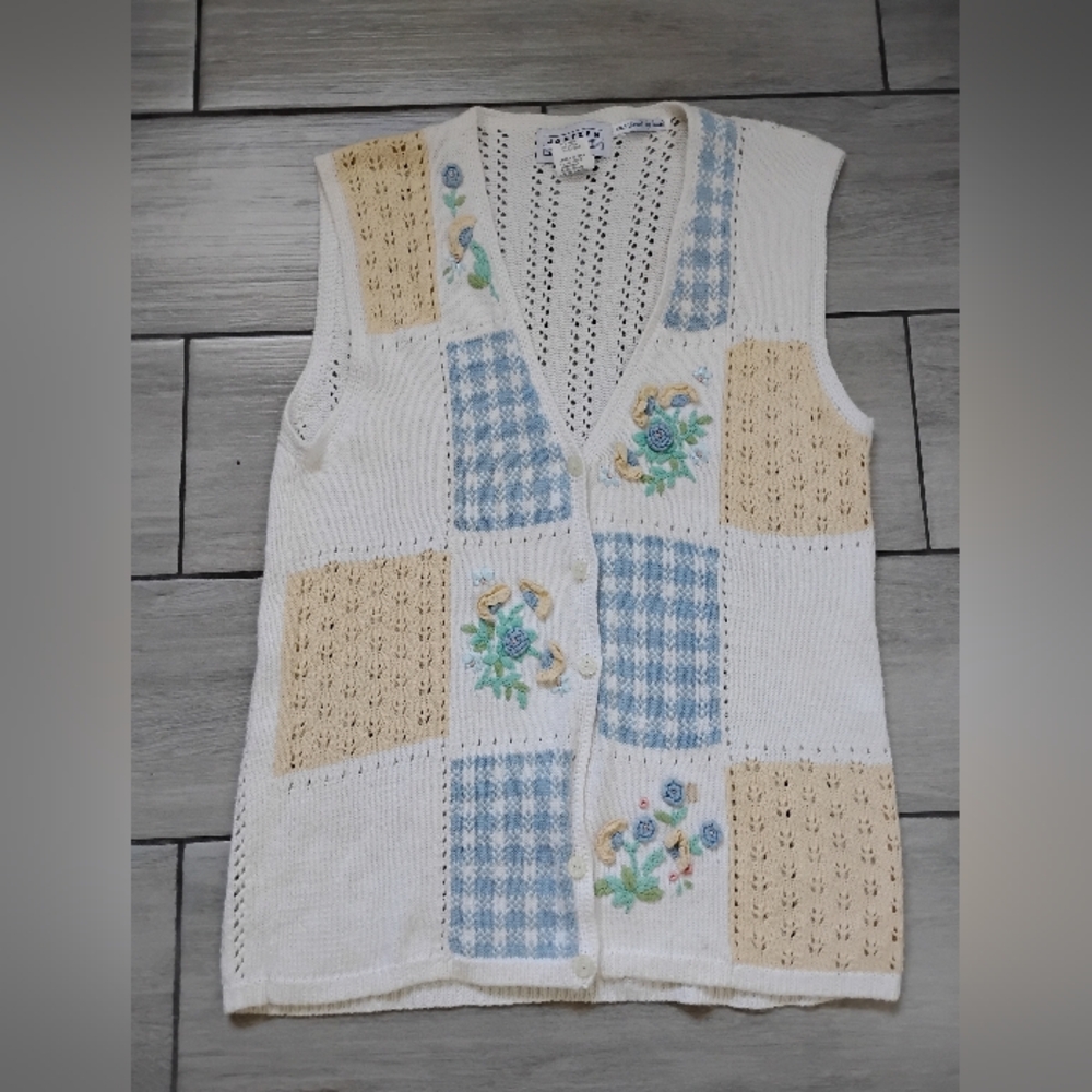 Jantzen Cream Knit Vest with Embroidery